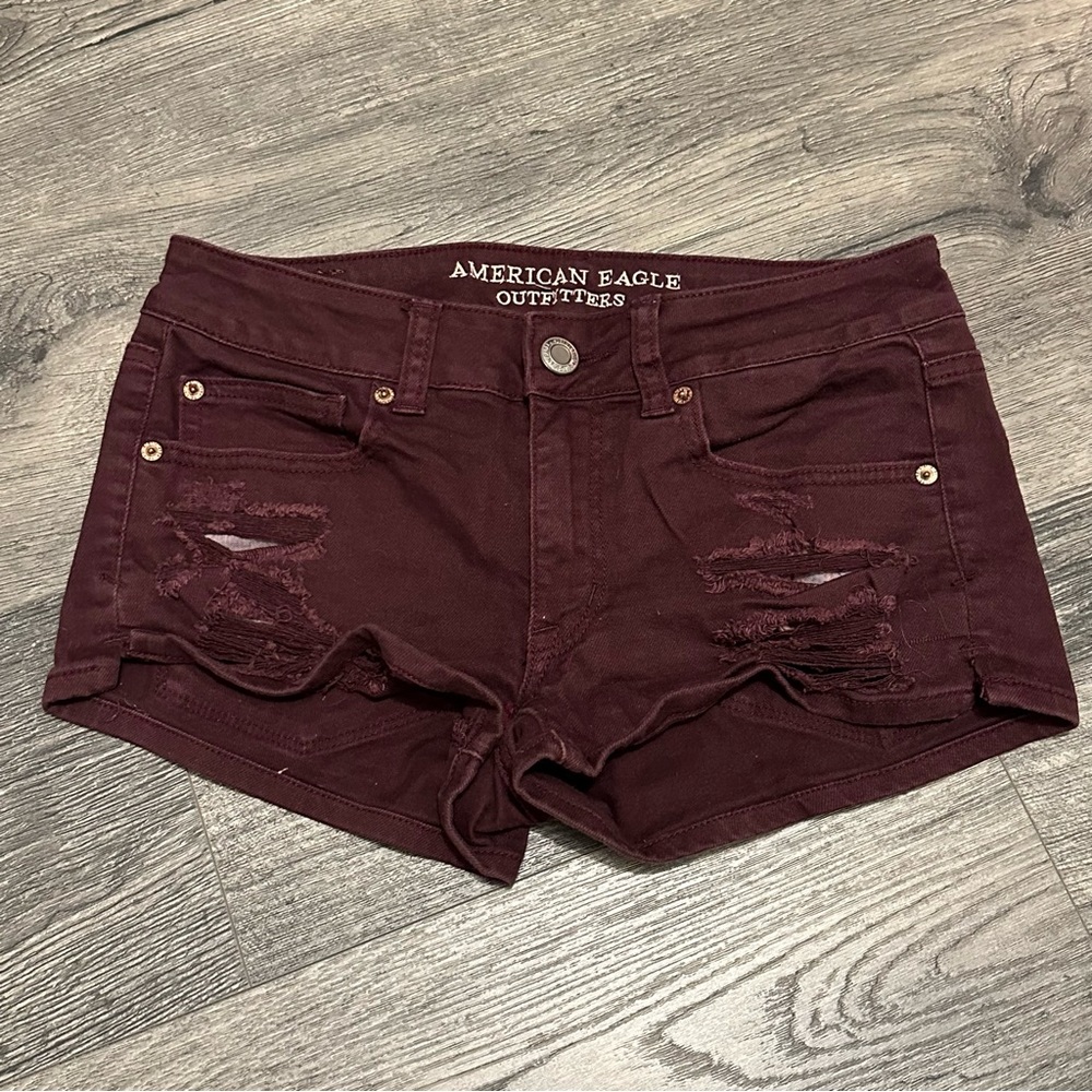 American Eagle “shortie” shorts - women’s size 6 - maroon
